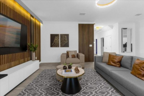 6 Bedroom- 6 Bathroom Storey Lake 2972 Pl
